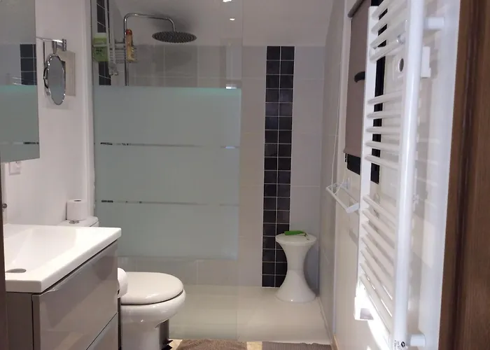 Ancien Fournil Cosy Avec Piscine Couverte, Parc Verdoyant Et Sauna, A 30 Mn Du Mans - Fr-1-410-432 * Vivoin