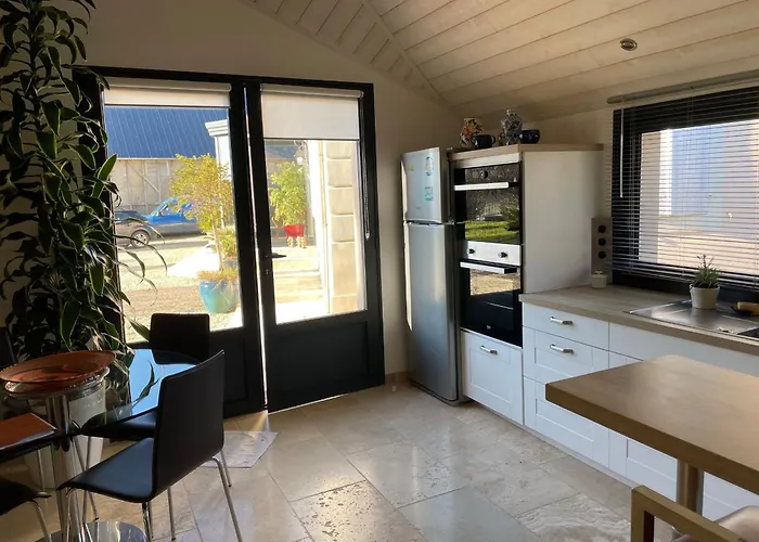 Ancien Fournil Cosy Avec Piscine Couverte, Parc Verdoyant Et Sauna, A 30 Mn Du Mans - Fr-1-410-432 Дом отдыха Vivoin