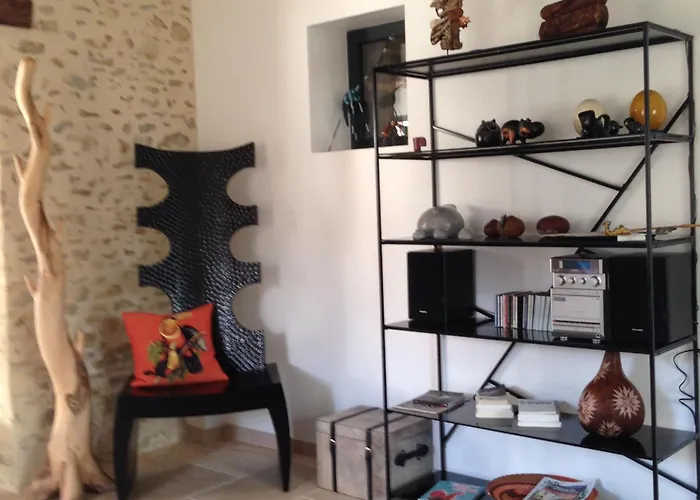 Дом отдыха Ancien Fournil Cosy Avec Piscine Couverte, Parc Verdoyant Et Sauna, A 30 Mn Du Mans - Fr-1-410-432